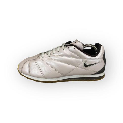 Nike Sneaker Low - Maat 39, Vêtements | Femmes, Chaussures, Envoi