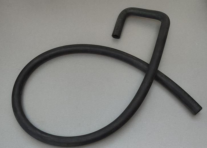 Eberspächer waterslang 20 mm 2 bochten reststuk 1,4m, Doe-het-zelf en Bouw, Overige Doe-Het-Zelf en Bouw, Ophalen of Verzenden