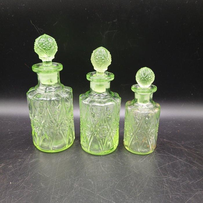 Val Saint Lambert - Kaptafelset (3) - Uraniumglas - VSL, Antiek en Kunst, Antiek | Glaswerk en Kristal