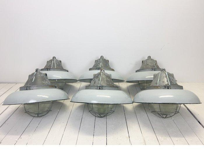 Extra large industiral lamps Zaos, OKs-2 - Plafondlamp, Antiek en Kunst, Antiek | Wandborden en Tegels