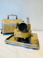 Theodoliet - ancien , topographie , optique , professionnel
