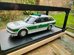 Triple9 1:18 - Modelauto - BMW  5-serie E34 touring  Duitse, Hobby & Loisirs créatifs