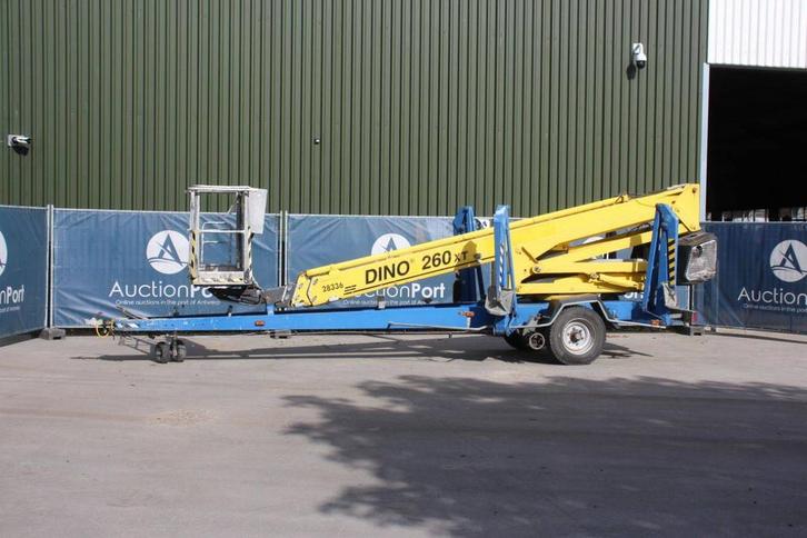 Veiling: Knikarmhoogwerker Dino 260XT Benzine 26m 2007, Zakelijke goederen, Machines en Bouw | Liften, Steigers en Ladders, Ophalen