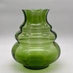 Doyen - Vaas - Uraniumglas - Bloemenfestiviteit, Antiek en Kunst, Antiek | Glaswerk en Kristal