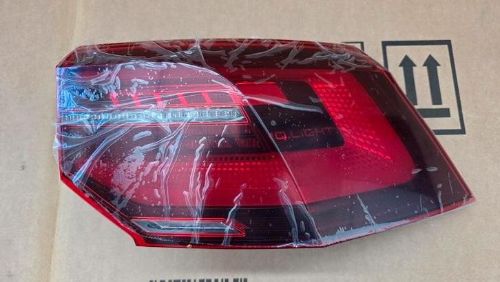 Achterlicht Rechts VW Golf 8 IQ LED Origineel Nieuw, Auto-onderdelen, Verlichting, Nieuw, Verzenden