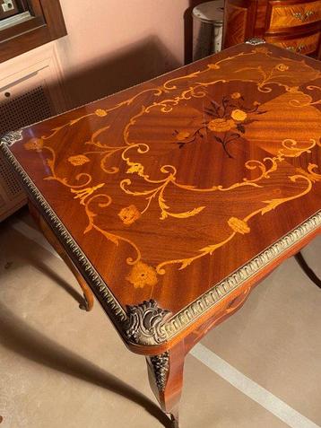 Table de jeux - Acajou - Mois des jeux et de la marqueterie.