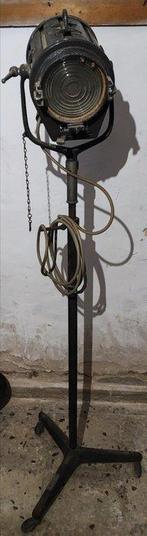 Rare cinema lamp from the 1950s. Edaff Spotlight brand, and, Nieuw