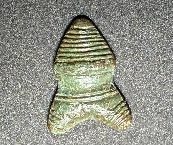 Viking periode Brons Zeldzame krijgersriem-appliqué met een, Antiquités & Art, Antiquités | Autres Antiquités