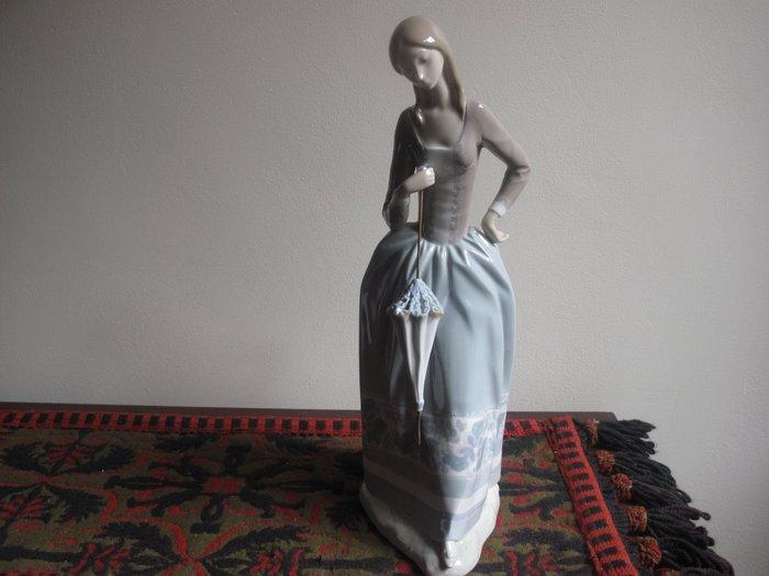 Lladró - Figurine - grote dame met zonnescherm - 43 cm -, Antiquités & Art, Antiquités | Verre & Cristal
