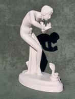 Royal Dux Porzellan-Manufaktur - Statue, Art deco beeld - 23, Antiek en Kunst