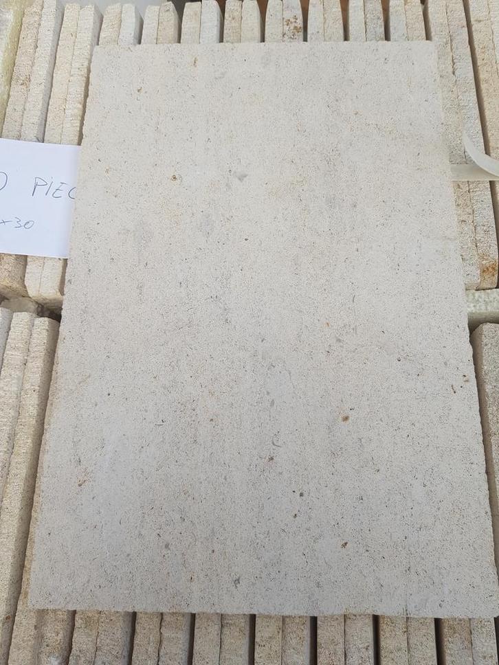 Dalles Pierre Bourgogne 60x30x2 16m² liquidation stock, Doe-het-zelf en Bouw, Tegels, Ophalen