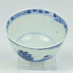 Tasse et soucoupe (4) - Porcelaine - Madame Au Parasol, Antiek en Kunst