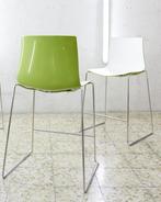 Arper - Kruk (2) - Catifa 46 bi-color wit/groen -