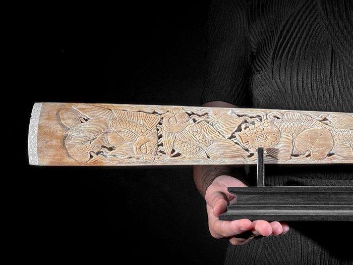 Geen reserveprijs - Uitgebeiteld groot zwaardvisrostrum op, Antiek en Kunst, Kunst | Designobjecten