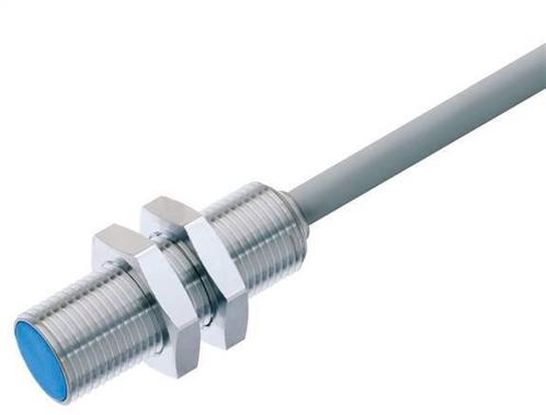 Inductieve benaderingsschakelaar 5mm M18x1 met kabel 2m, Doe-het-zelf en Bouw, Overige Doe-Het-Zelf en Bouw, Verzenden