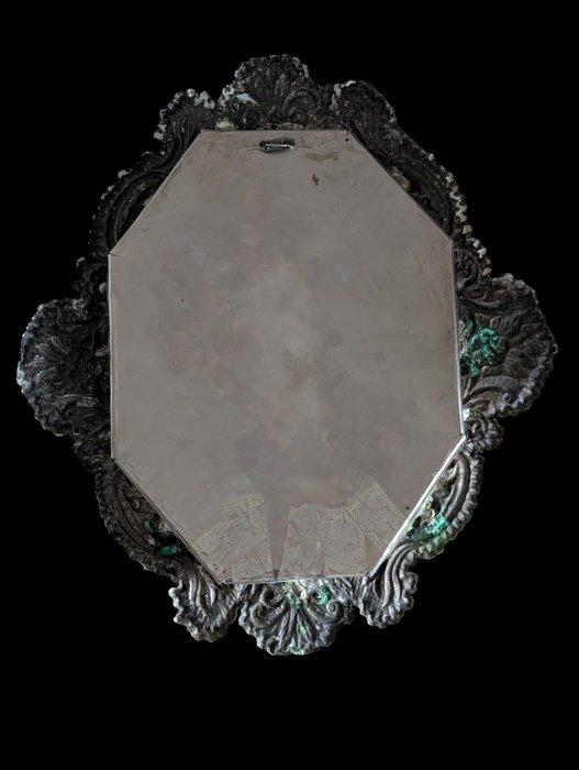 Reliekhouder - Reliekhouder met 8 relieken van de Maagd van, Antiek en Kunst, Kunst | Niet-Westerse kunst