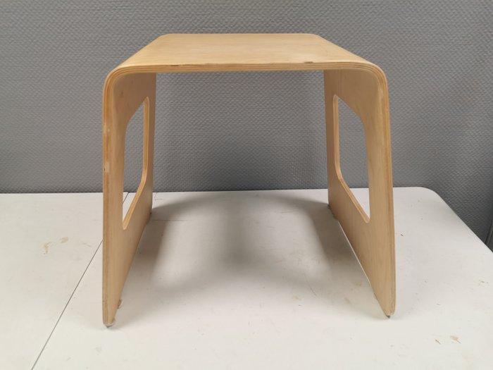 IKEA - Lisa Norinder - Kruk - Benjamin - Multiplex, Antiek en Kunst, Antiek | Meubels | Stoelen en Sofa's