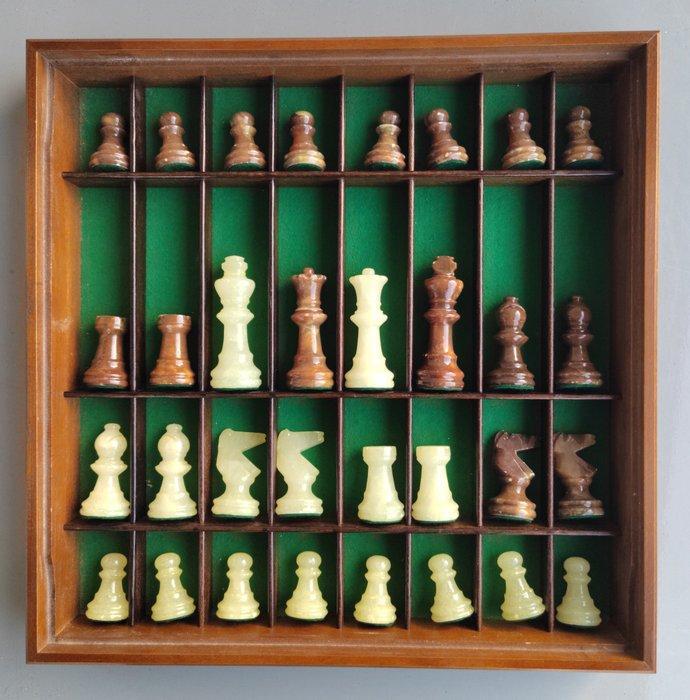 Schaakspel - Dal Negro in alabastro con scacchiera in legno, Antiek en Kunst, Curiosa en Brocante