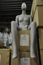 *TIP*  Zittend damesfiguur van een exclusief a merk, Zakelijke goederen, Kantoor en Winkelinrichting | Winkel en Inventaris, Ophalen of Verzenden