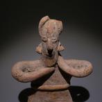Colima, Westkust Mexico Terracotta Gezette figuur. 11,5 cm