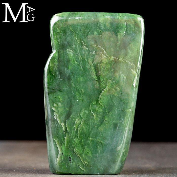 Uitstekende kwaliteit nefriet jade - vrij vorm - Burma, Verzamelen, Mineralen en Fossielen