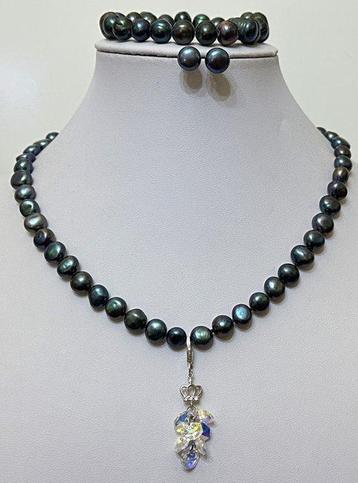 Perles Naturelles Noires avec pendentif détachable en