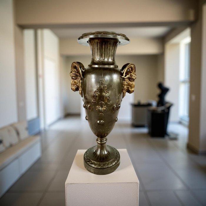 Sculpture, Vase à têtes de bouc - 43 cm - Étain - 1930, Antiek en Kunst, Curiosa en Brocante