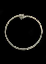 IJzertijd Brons Bangle (Zonder Minimumprijs), Antiek en Kunst