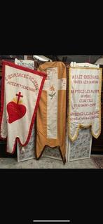 Set van drie religieuze banners. (3) - Antiek - Katoen -