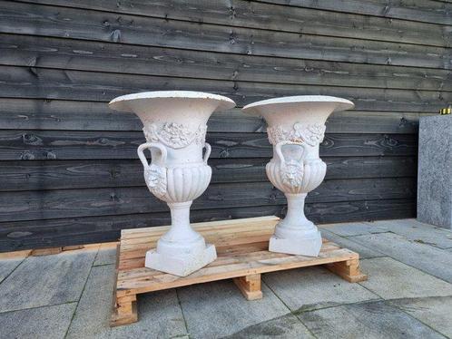 2 XL Vases - Vaas - Gietijzer, Antiek en Kunst, Curiosa en Brocante