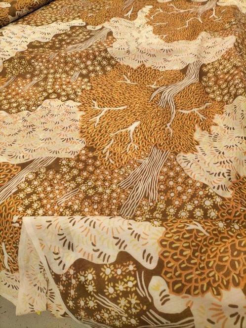 Fantastico tendone vintage marrone dalla fantasia alberata /, Antiek en Kunst, Antiek | Tapijten, Tafelkleden en Textiel