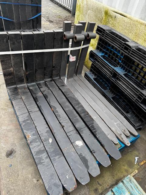 Nieuwe vorken FEM2 B (met hoge hiel) (72), Doe-het-zelf en Bouw, IJzerwaren en Bevestigingsmiddelen, 250 mm of meer, Overige typen