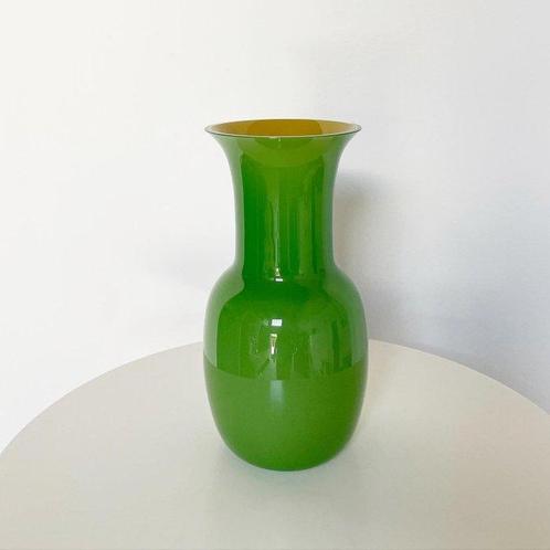 Vase -  Incamiciato  - Verre, Le verre de Murano, Antiek en Kunst, Antiek | Glaswerk en Kristal
