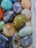 Big Lot HQ palm stones, different minerals 7,5 - 4,1 cm, Verzamelen, Mineralen en Fossielen