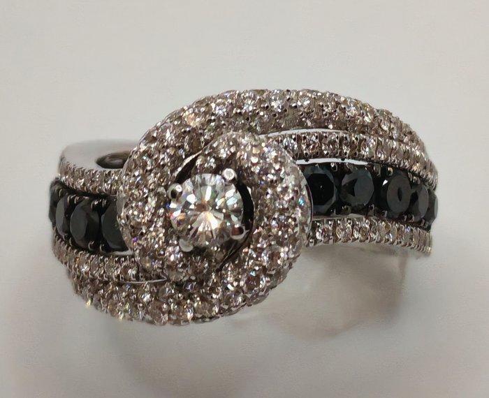 Giorgio Visconti - Statement ring - fasv - 18 karaat Witgoud, Handtassen en Accessoires, Antieke sieraden