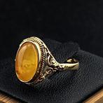 Natuurlijke Baltische amber cabochonring – ovale edelsteen, Antiek en Kunst