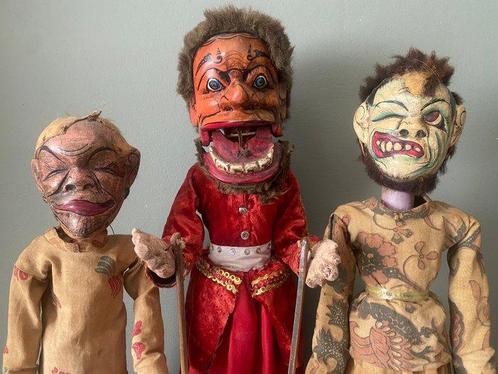 Wayang golek (3) - Bois, Tissu batik, Haar - Milieu du XXe, Antiek en Kunst, Kunst | Niet-Westerse kunst