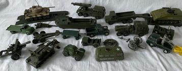 Militaire leger speelgoed auto’s meccano Dinky toys, Corgi
