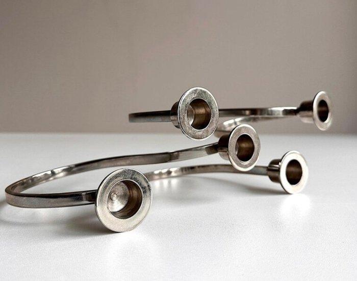 Kaarsenstandaard met oor - Brons - vierflammige kandelaar, Antiquités & Art, Art | Objets design