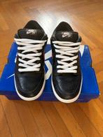 Nike SB - Dunk Low SB - Sneakers - Maat: EU 44, Nieuw