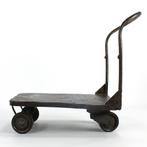 Vintage industriële trolley | werkplaatstrolley