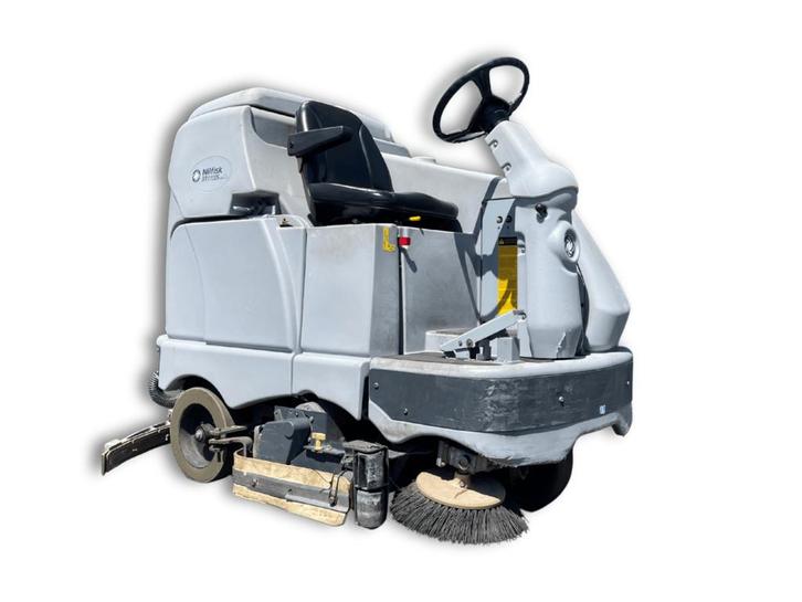 Nilfisk BR 1100, Zakelijke goederen, Machines en Bouw | Onderhoud en Reiniging, Ophalen of Verzenden