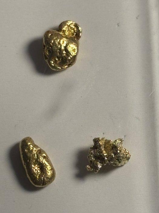 Goud Vrije vorm- 1.5 g - (3), Verzamelen, Mineralen en Fossielen