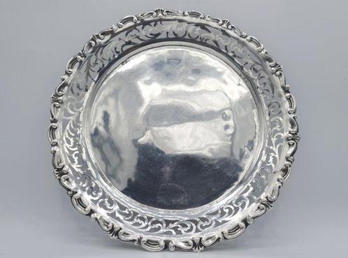 Vide-poche - Indonesië - Gaatje-gevuld decoratief sierblikje, Antiek en Kunst, Antiek | Zilver en Goud