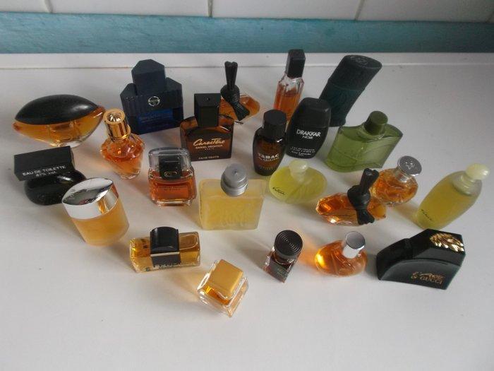 Gucci Versace Chloe - Gucci - Flacon de parfum (23) - Verre, Antiek en Kunst, Antiek | Speelgoed