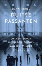 Duitse passanten 9789028451919 Lo van Driel, Boeken, Verzenden, Zo goed als nieuw, Lo van Driel