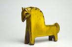 Urszula Despet - sculptuur, Yellow Horse - 12 cm - Keramiek, Antiek en Kunst