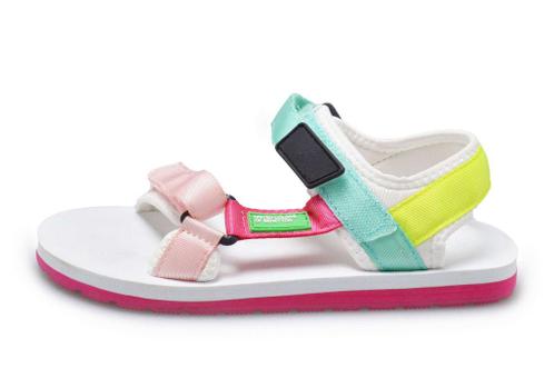 ② Colors of Benetton Sandalen in maat 35 Wit — Vêtements enfant | Chaussures & — 2ememain