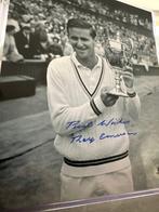 Tennis - Photo souvenir Roy Emerson signée à la main -