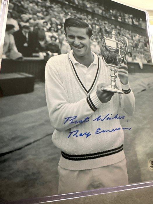Tennis - Photo souvenir Roy Emerson signée à la main -, Collections, Collections Autre